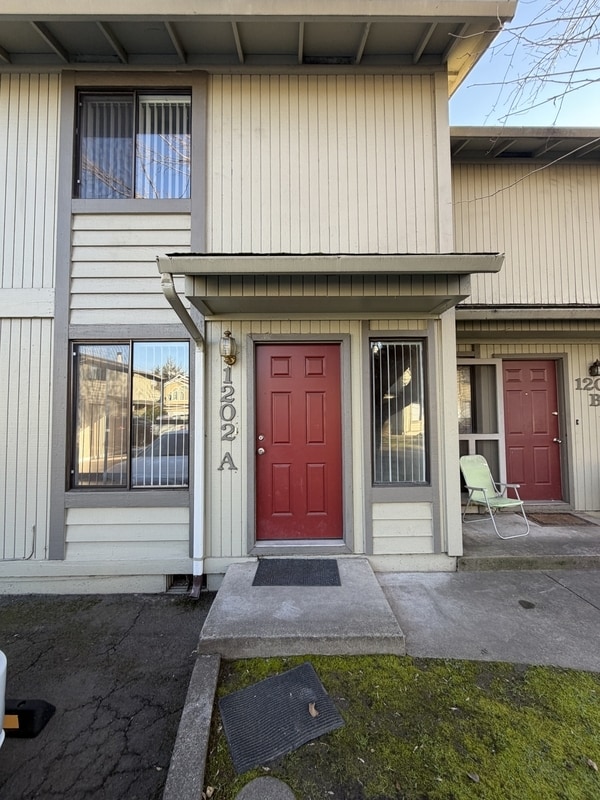 Building Photo - 1202 Morrow Rd