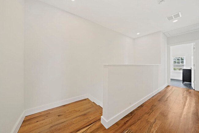 Building Photo - 57 Orchardfield St