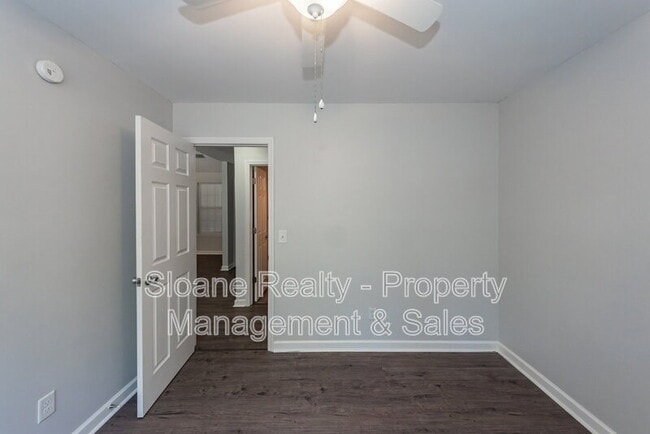 Building Photo - 3618 Walkers Ferry Ln