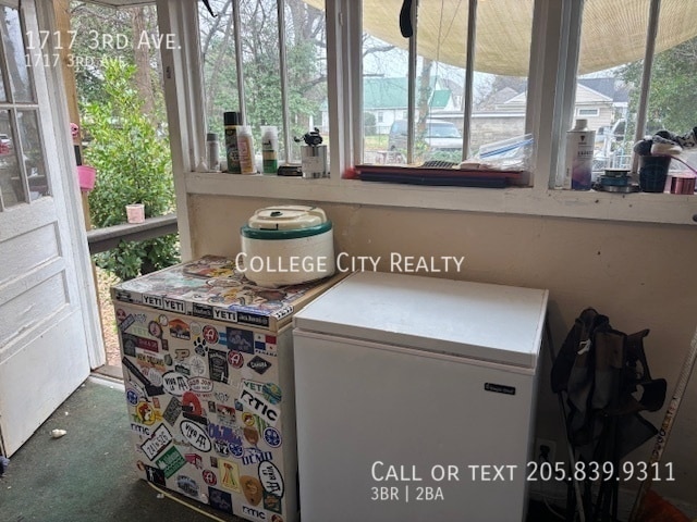 Building Photo - 1717 3rd Ave