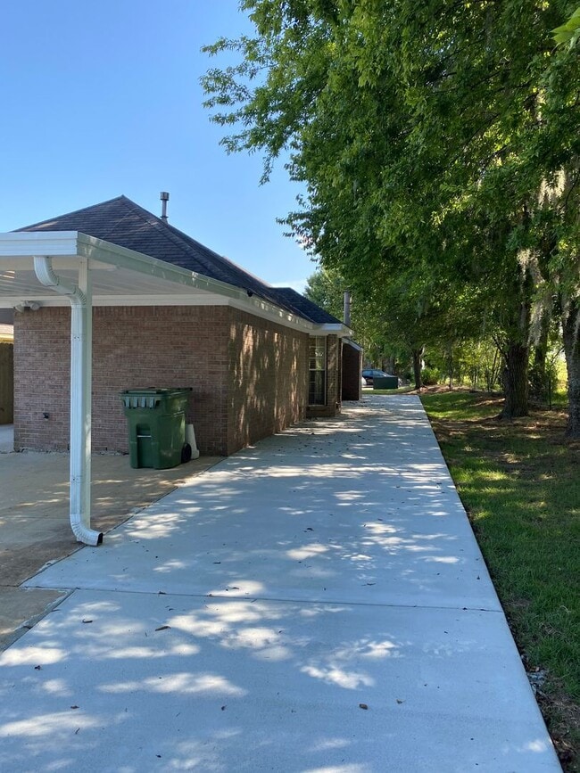 Building Photo - Thorington Trace