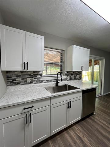 Building Photo - 3702 Larry St