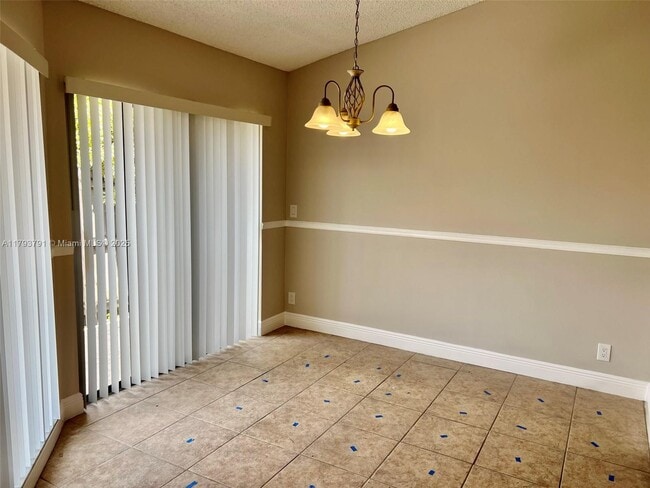 Building Photo - 451 Springdale Cir