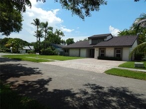 Building Photo - 11530 SW 92nd St