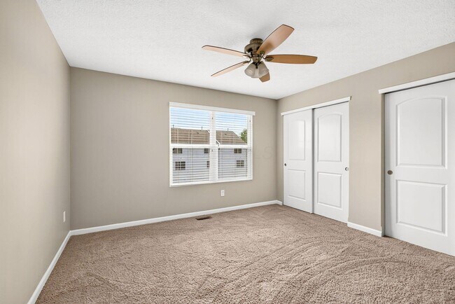 Building Photo - 5652 Pittsford Dr