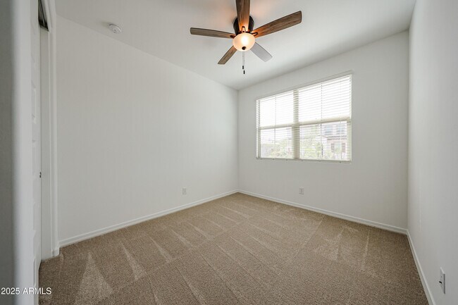 Building Photo - 25274 N 172nd Ln