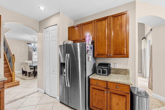 Building Photo - 8097 Via Bolzano