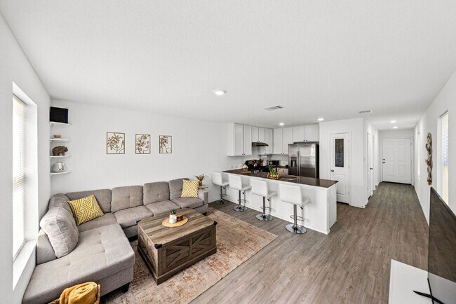 Building Photo - Where Modern Style, Cozy Living, and Effortless Comfort Come Together Perfectly