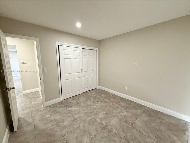 Building Photo - 341 23rd Way S