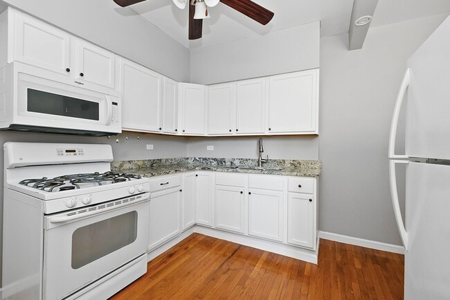 Interior Photo - 6200 S Albany Ave. Chicago IL