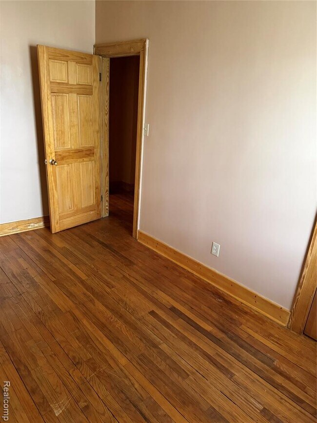 Building Photo - 15791 Cherrylawn St