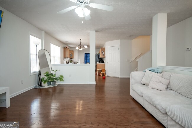 Building Photo - 213 Sidney Lanier Ave