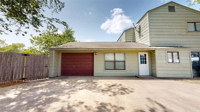 Building Photo - 1506 Lemon Tree Ln
