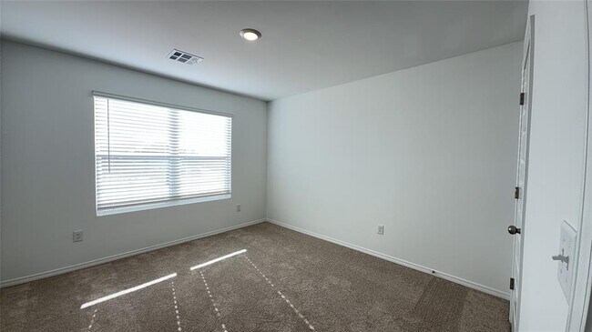 Building Photo - 21097 River Mist Dr