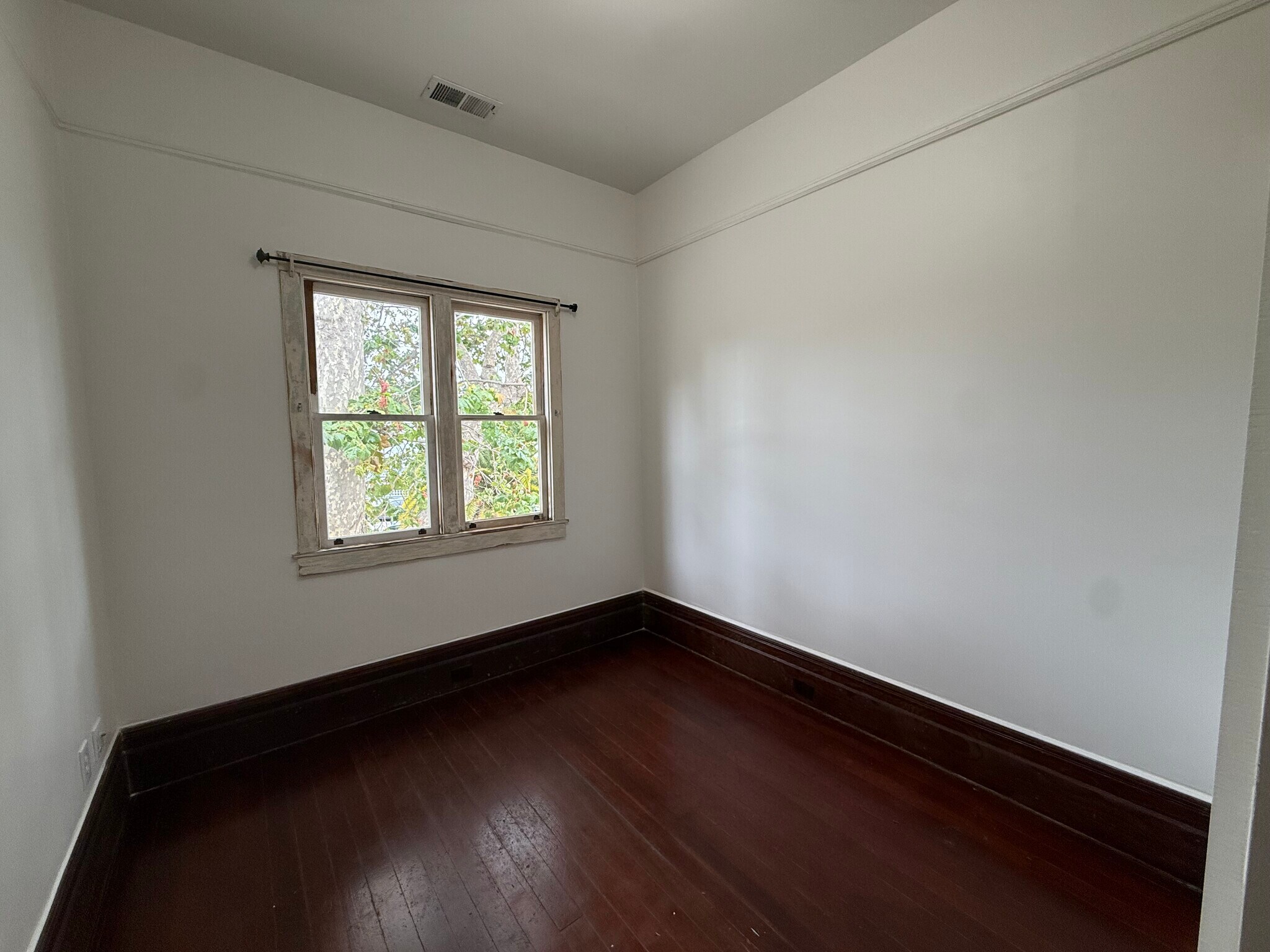 Building Photo - 1450 12th St
