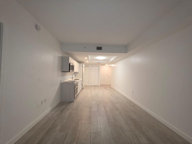 Building Photo - 55 SW 9th St