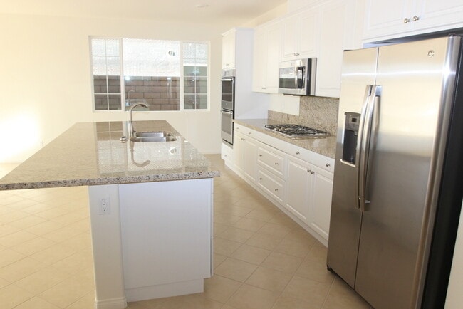 Building Photo - Coming Soon! Single Story 3/2 stunner located at West Haven!