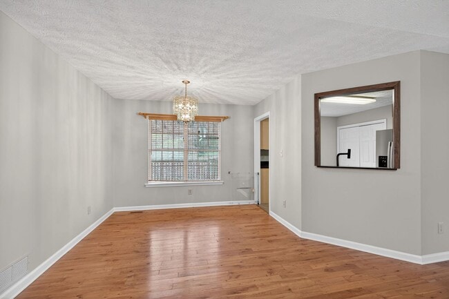 Building Photo - 3 bedroom Ranch with partially finished basement