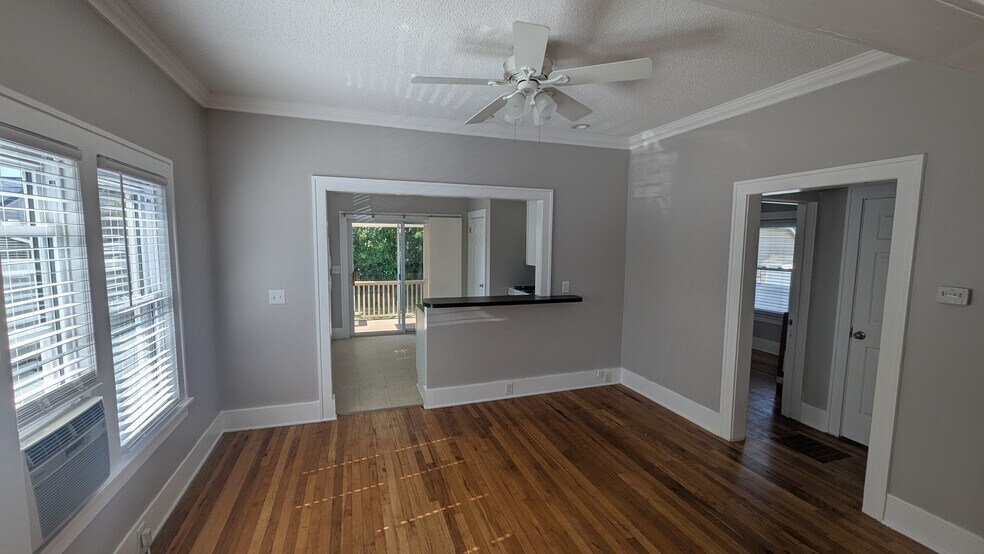 Building Photo - 239 Academy