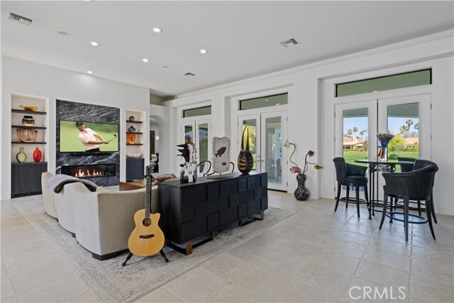 Building Photo - 78840 Lima