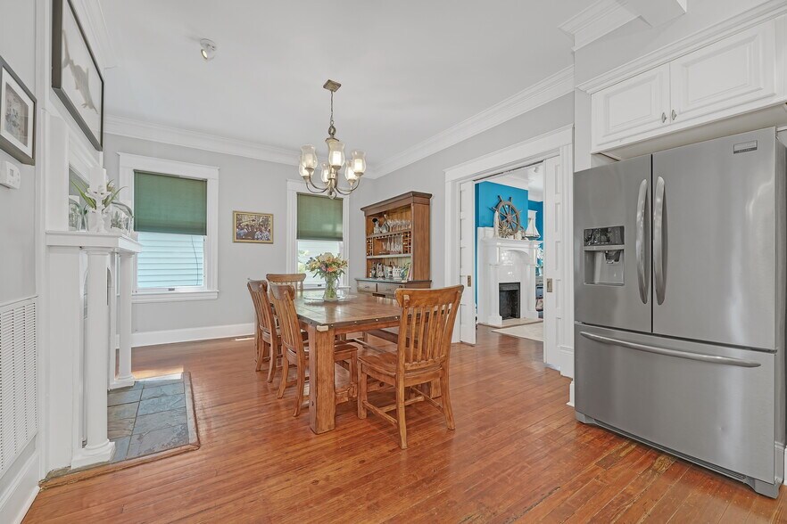 Building Photo - 312 N 5th Ave