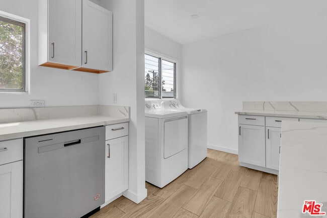 Building Photo - 8300 Blackburn Ave