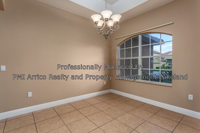 Building Photo - 3960 Sunset Lake Dr