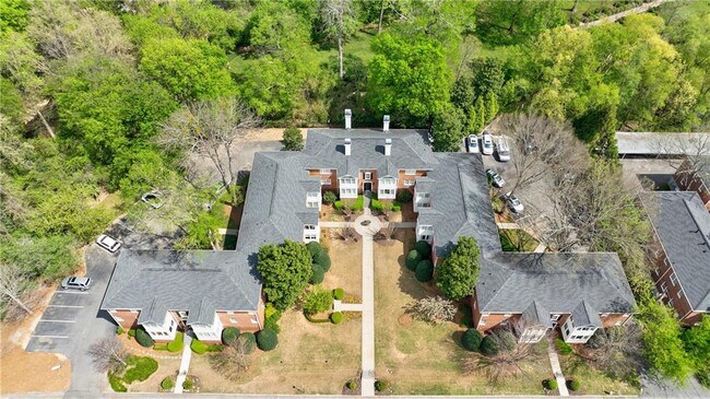 Building Photo - 115 Peachtree Memorial Dr NW