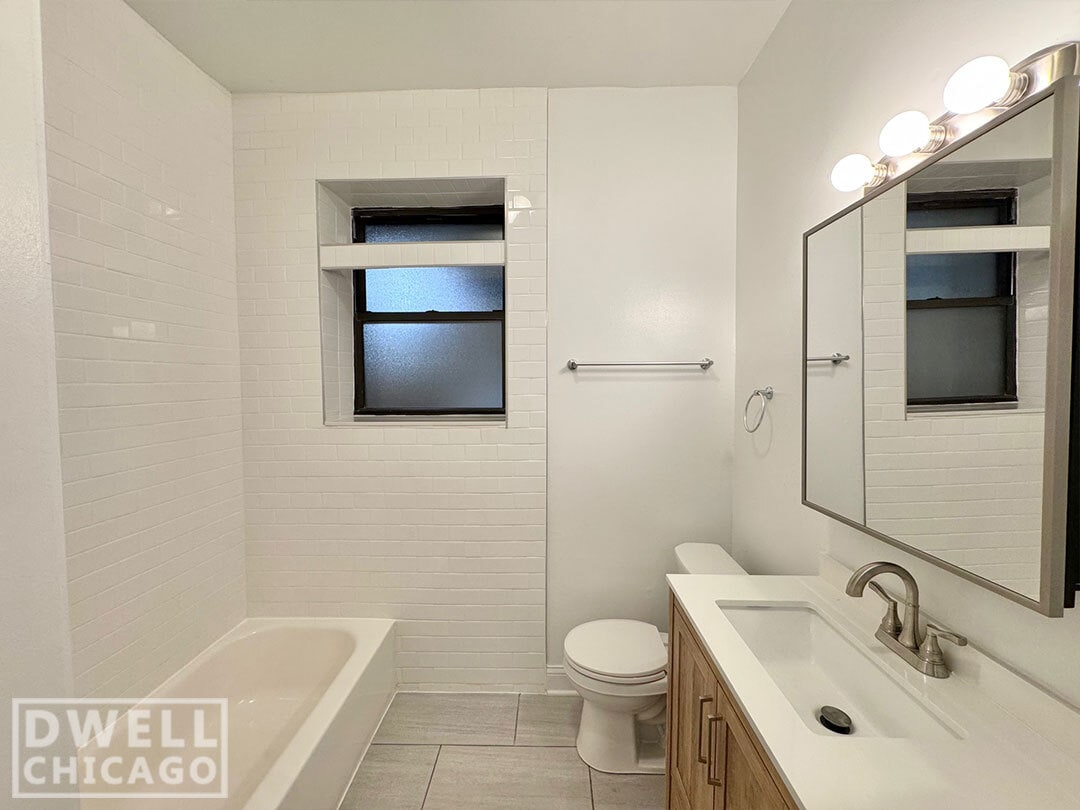 Building Photo - 2323 N Kedzie Blvd