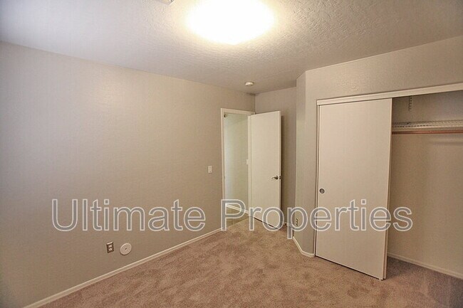 Building Photo - 15710 N 34th St