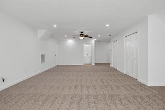 Building Photo - 32 Weatherby Cir