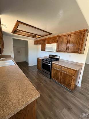Building Photo - 476 Emily Way