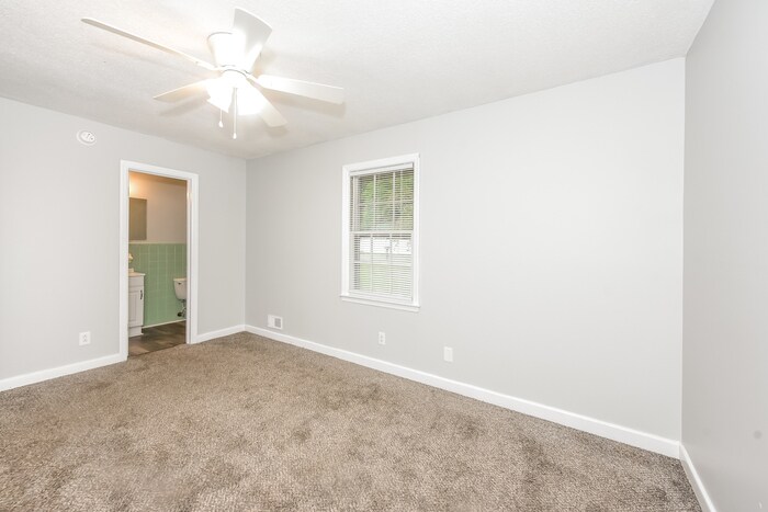 Building Photo - 7307 Patricia Dr