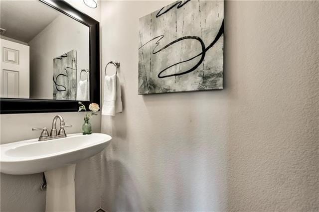 Building Photo - 8116 Stone Ridge Dr