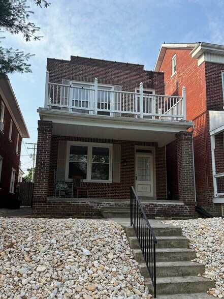 Primary Photo - 1602 1st Ave