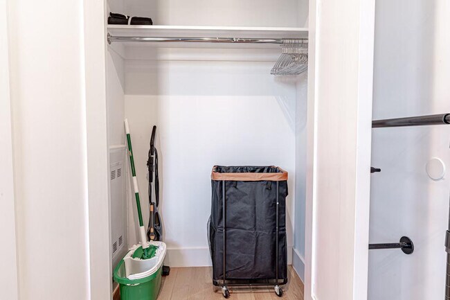 Building Photo - 1255 Decatur St