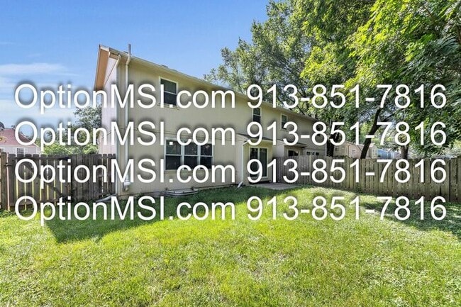 Building Photo - Overland park duplex!