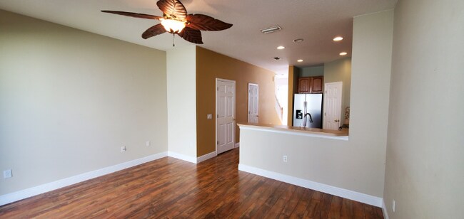 Building Photo - 14105 Christie Dr