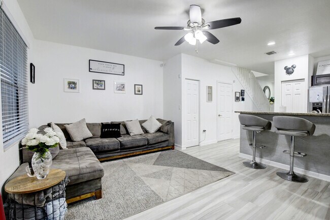 Building Photo - 15086 SW 115th St