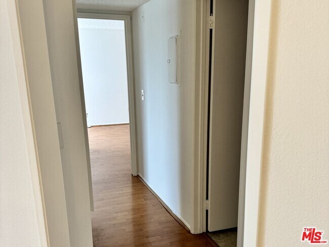 Building Photo - 4499 Via Marisol