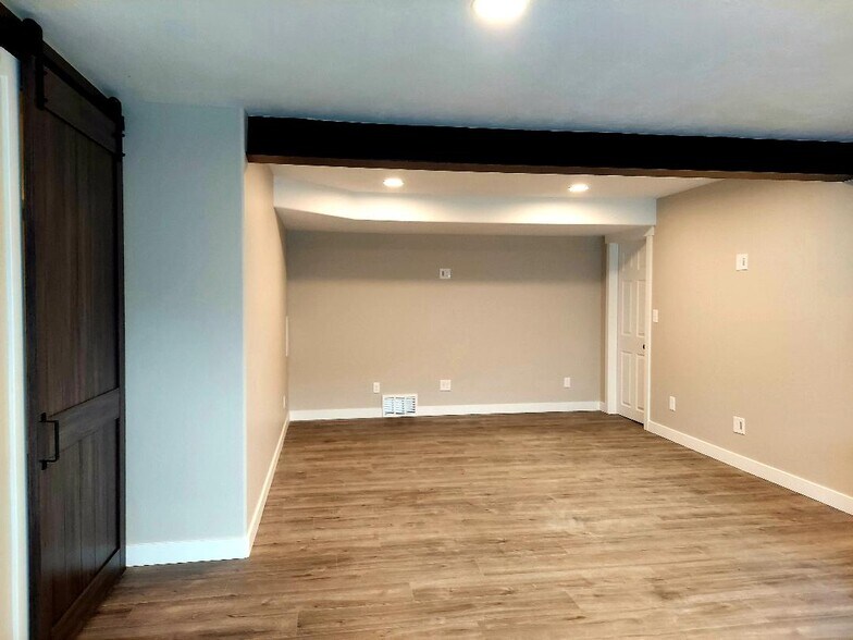 Building Photo - 6261 W 13900 S