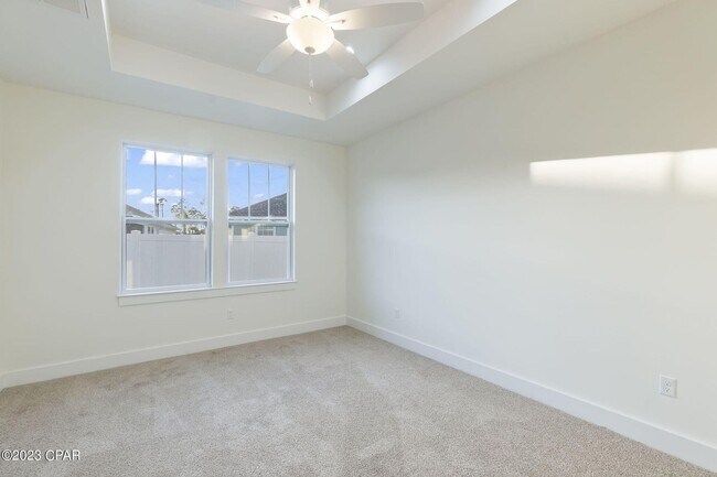 Building Photo - 455 Foxtail Wy
