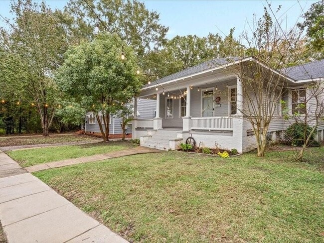 Building Photo - 1151 Caroline Ave