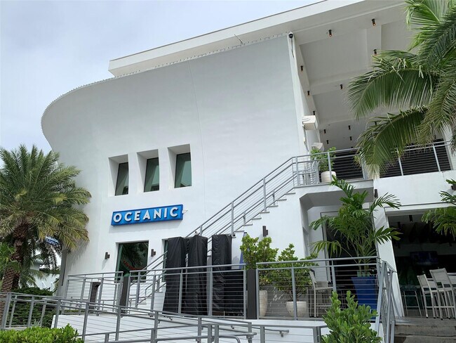 Building Photo - 1009 N Ocean Blvd