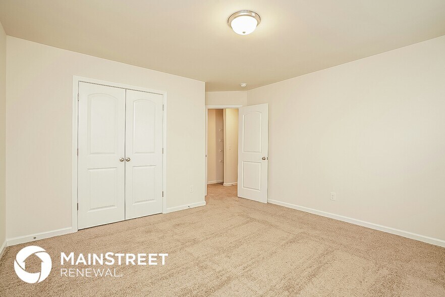 Building Photo - 313 Sportsman Dr