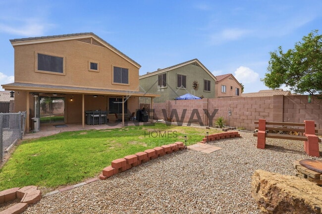 Building Photo - 127 S Parkwood