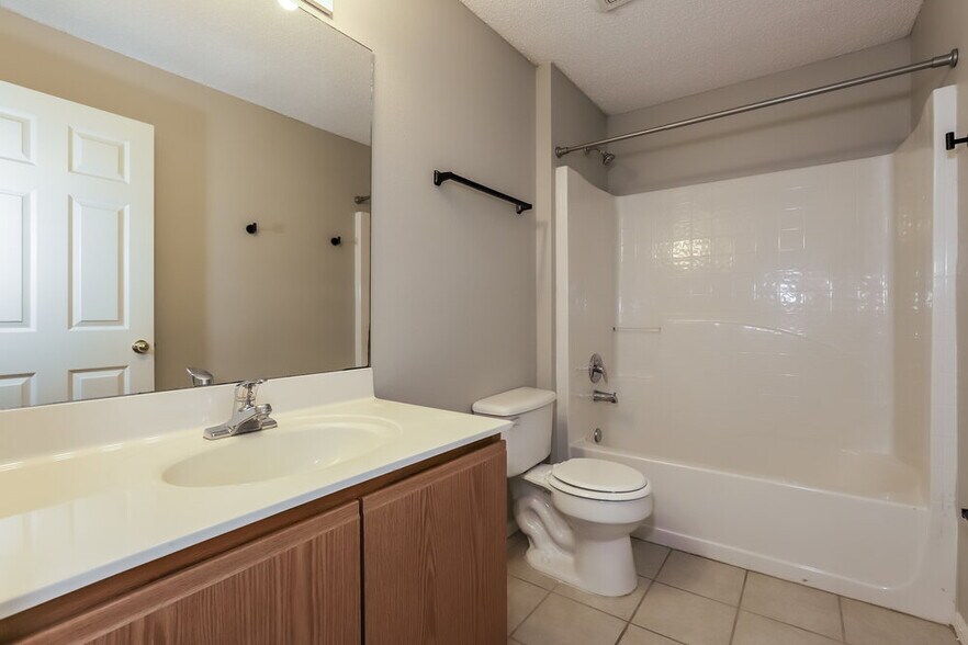 Building Photo - 24828 Ravello St