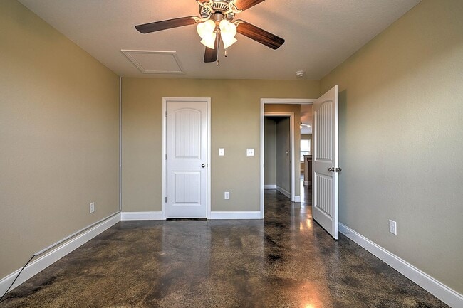 Building Photo - 31 Sutter Pl