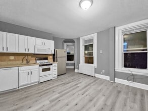 Building Photo - 1101 N 41st St