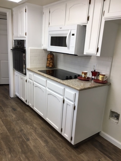 Building Photo - APPLY FOR THIS MOVE IN READY HOME NOW!